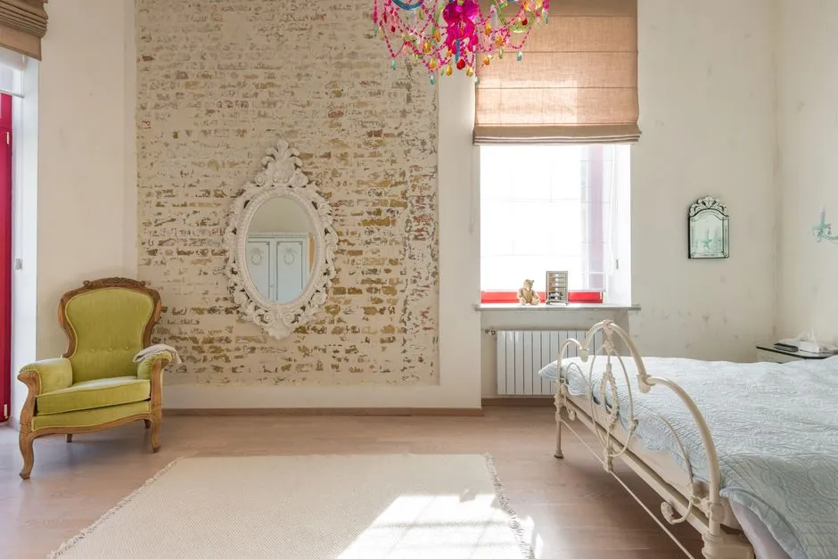 Are mirrors feng shui? Vintage bedroom mirror reflecting energy flow and space balance
